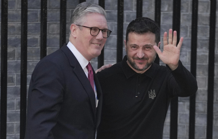 Keir Starmer dhe Volodymyr Zelensky