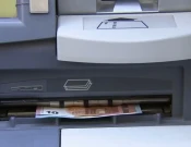 Bankat dhe paratë