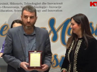 Mësimdhënësi Shaip Krasniqi mori çmimin “Shaban Jashari”