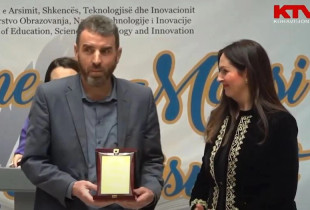 Mësimdhënësi Shaip Krasniqi mori çmimin “Shaban Jashari”