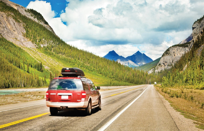 Gjërat që duhet t’i keni parasysh kur planifikoni udhëtime të gjata me veturë