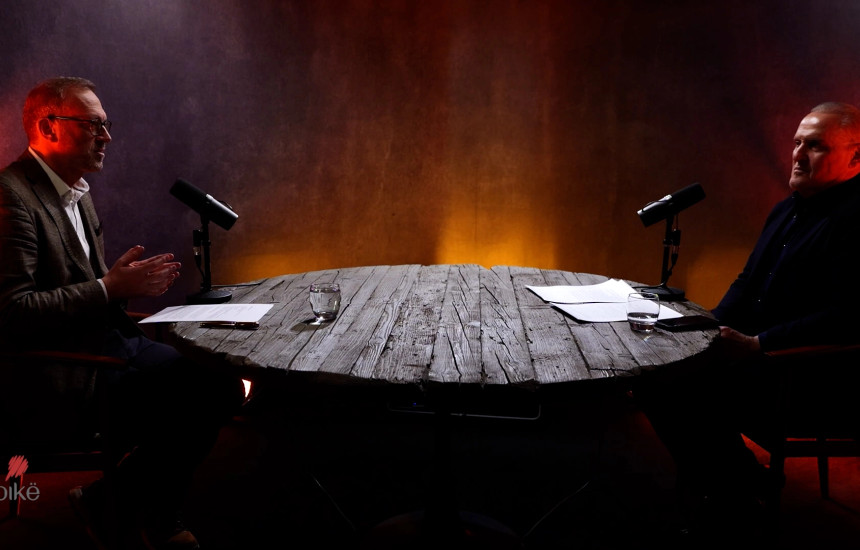 Enver Robelli e Veton Surroi