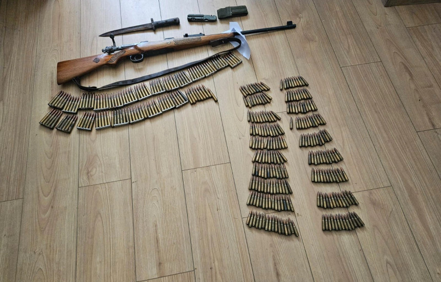 Armë e municion në Leposaviq