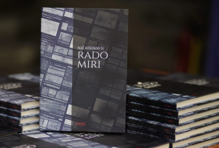 Biografi e Radomir Dimiqit kundër luftës, rezistencë e tij, betejë për të vërtetën, drejtësinë, solidaritetin, lirinë e mospranimi i gënjeshtrave të askujt, është cilësuar libri “Një kosovar si Rodomiri”
