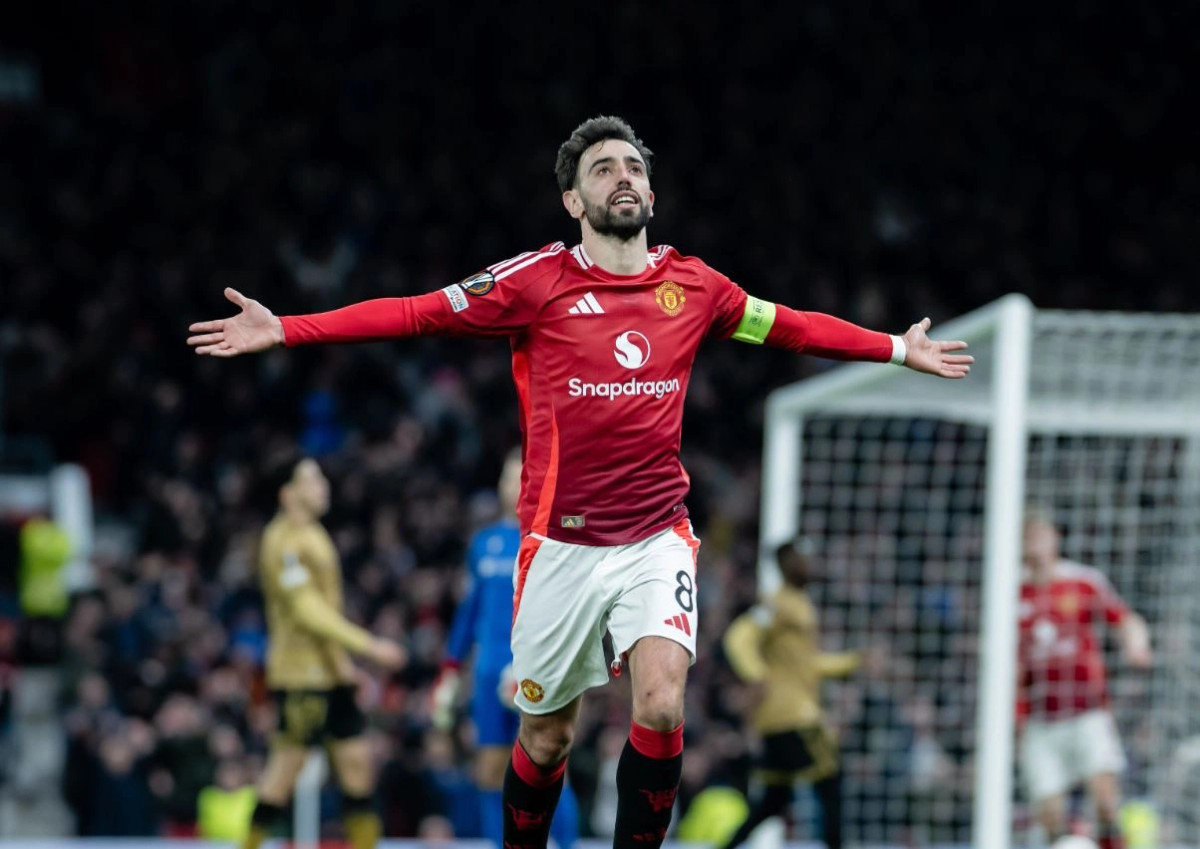 Victory and qualification for Manchester United - KOHA.net image.