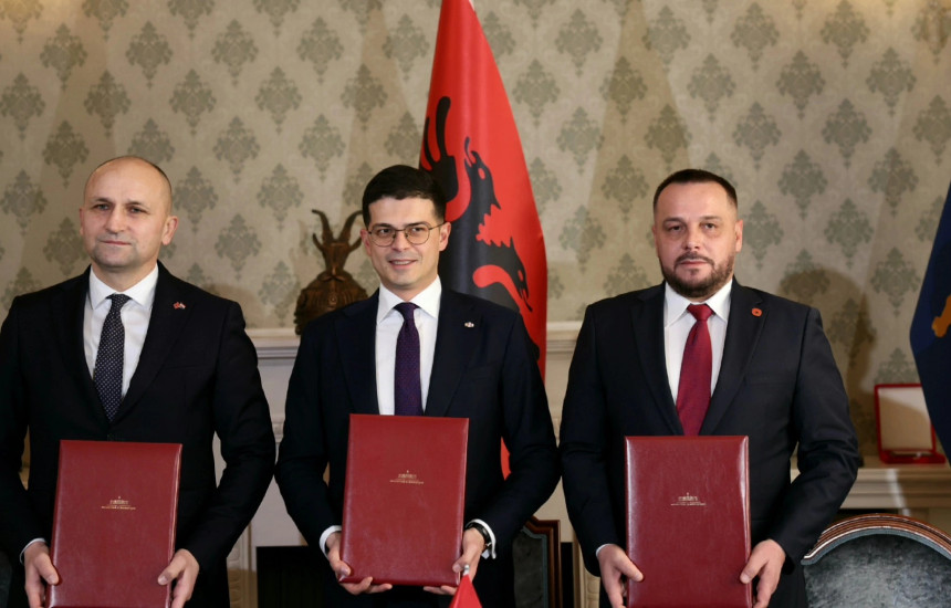 Marreveshja - Shqiperi - Kosove - Kroaci...Ejup Maqedonci, Pirro Vengu, Ivan Anushiq