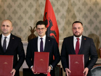 Marreveshja - Shqiperi - Kosove - Kroaci...Ejup Maqedonci, Pirro Vengu, Ivan Anushiq
