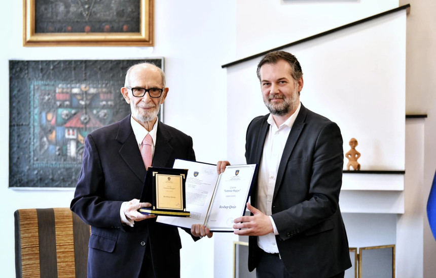 Rexhep Qosja dhe Hajrulla Çeku