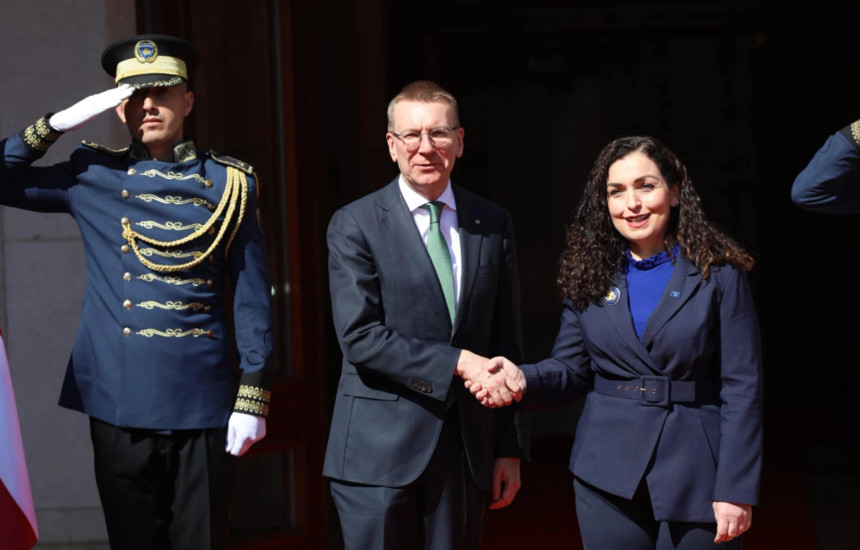 Vjosa Osmani dhe Edgars Rinkevics