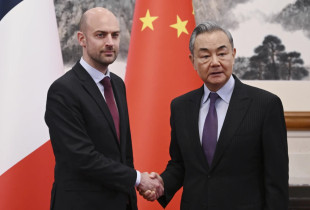 Jean-Noel Barrot dhe Wang Yi