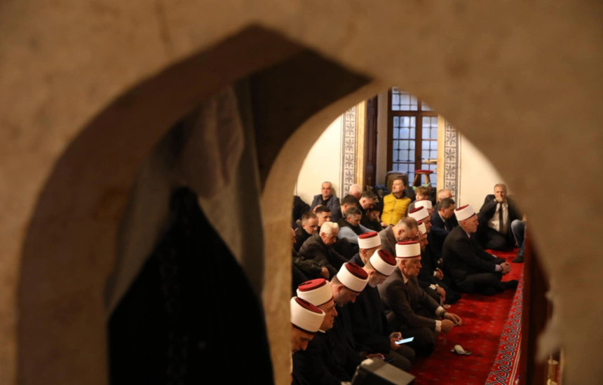 Falja e Fitër Bajramit në Xhaminë e Madhe në Prishtinë