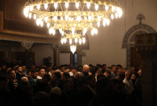 Falja e Fitër Bajramit në Xhaminë e Madhe në Prishtinë