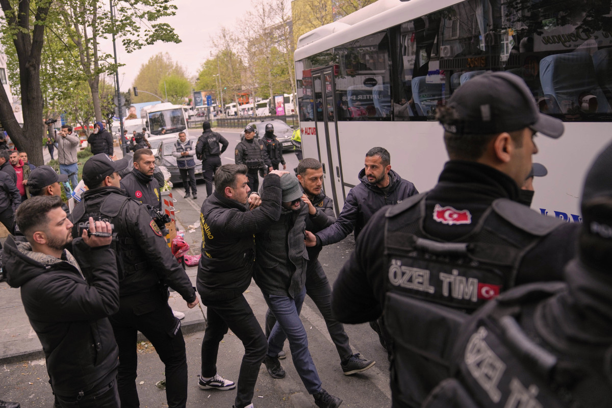 Protestat e 1 Majit  qindra të arrestuar në Stamboll
