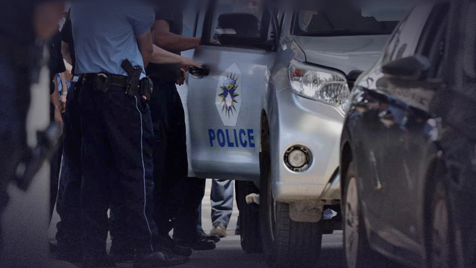 Policia e Kosoves polic, arrestim, shoqerohet ne polici, policia e kosoves, kufiri me serbine, merdare,