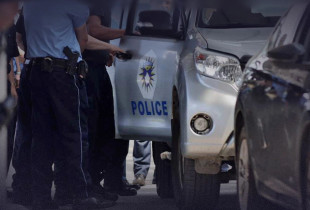 Policia e Kosoves polic, arrestim, shoqerohet ne polici, policia e kosoves, kufiri me serbine, merdare,