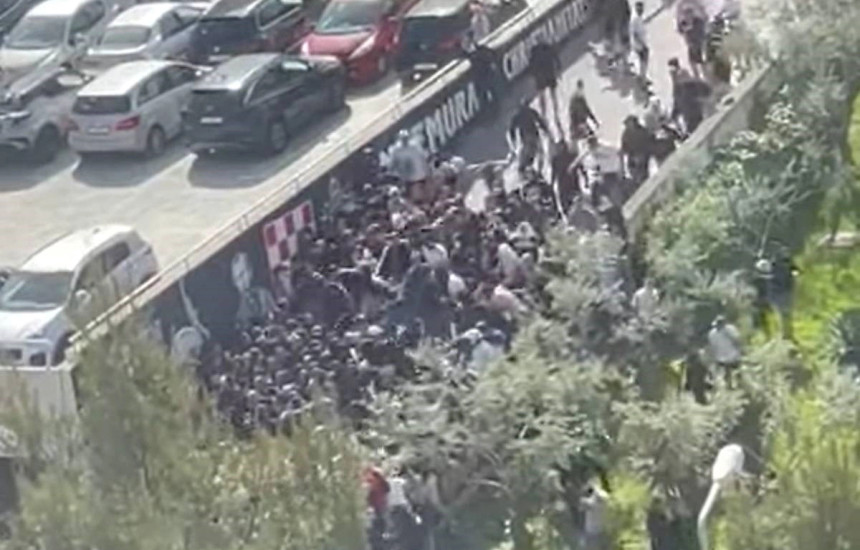 Rrahje masive e tifozëve të Hajdukut dhe Dinamos, mbi 100 të arrestuar