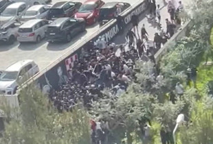 Rrahje masive e tifozëve të Hajdukut dhe Dinamos, mbi 100 të arrestuar