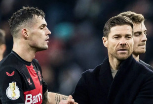 Granit Xhaka, Xabi Alonso