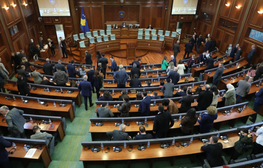 Tentimi i 12-të për konstituim të Kuvendit (Foto: Driton Paçarada)