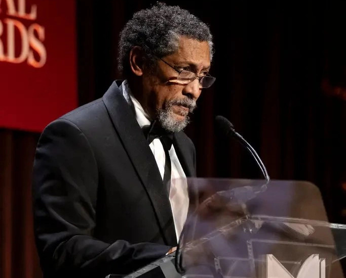 Percival Everett, fitues i çmimit “Pulitzer” për letërsi me romanin “James”