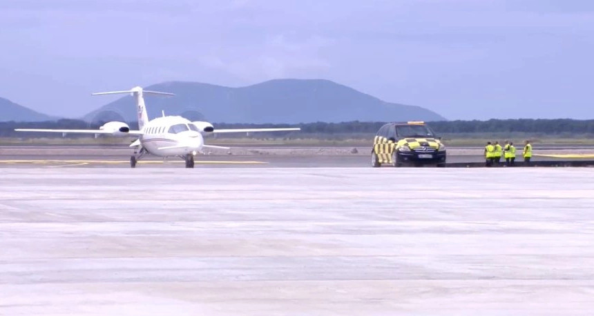 Ulet aeroplani i parë në Aeroportin e Vlorës