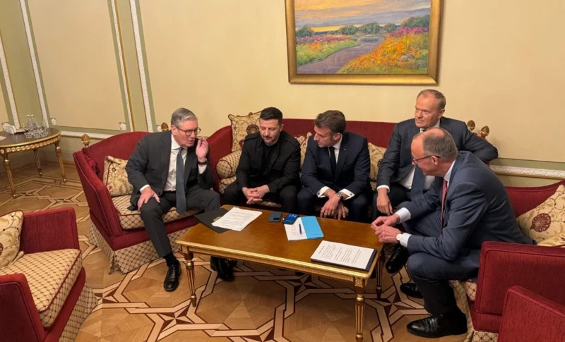 Perëndimi kërcënon Rusinë me sanksione “masive” nëse s’pranon armëpushimin nga 12 maji