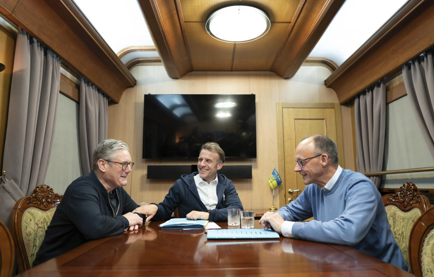 Në përgjigje të paradës së Putinit, liderët e vendeve më të fuqishme evropiane mblidhen në Kiev