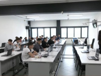 Testimi i nxenesve per Pisa