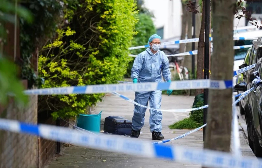 Zjarr në pronat e kryeministrit britanik, arrestohet i dyshuari