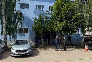 Mbyllja e institucionet paralel