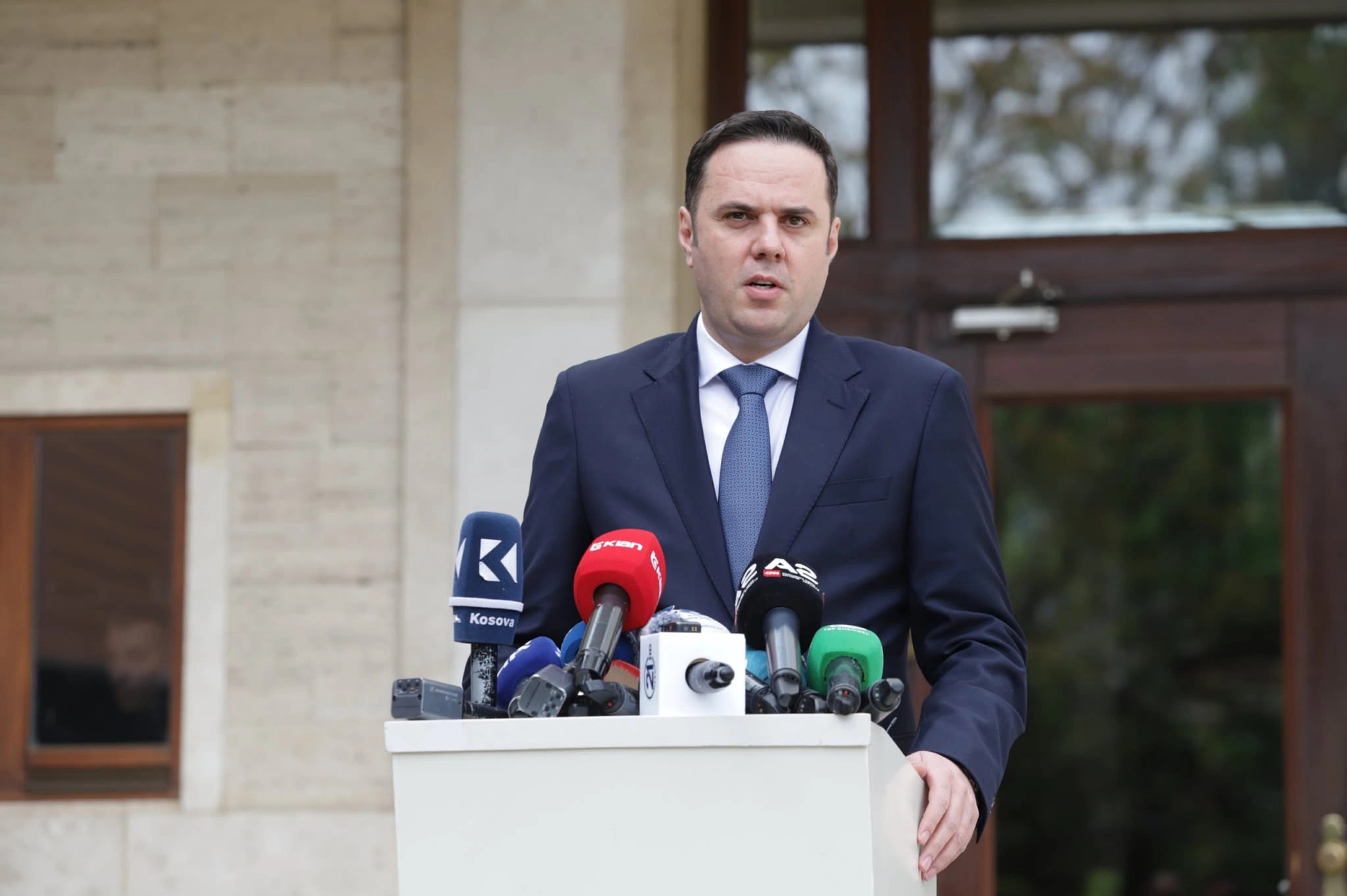 Abdixhiku: S’e deshët marrëveshjet e unitetit, tani mbajeni përgjegjësinë e bllokimit