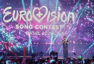 Austria triumfon në “Eurovision” me thirrje dashurie, “Zjerm” mbetet hit