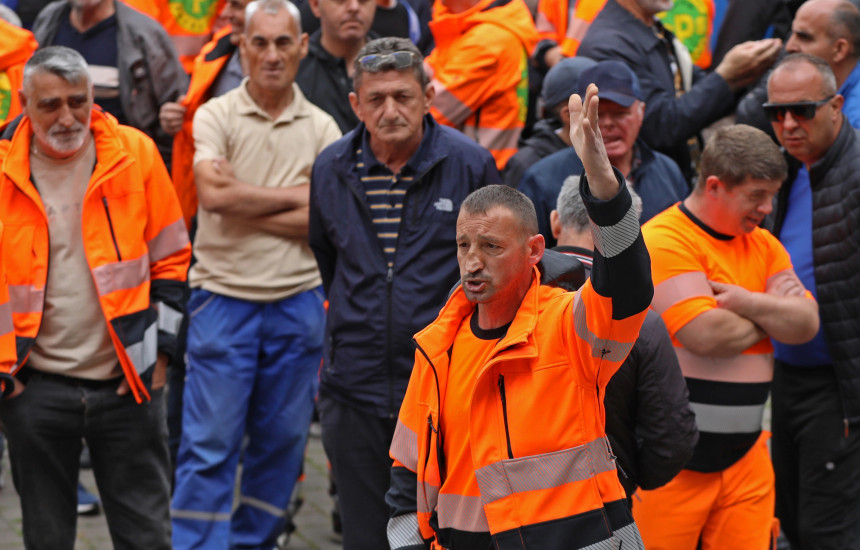Protesta e punëtorëve të Pastrimit