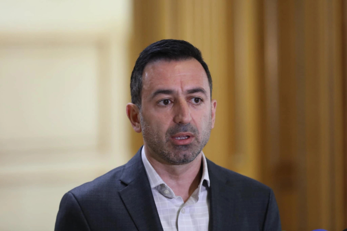 basha-mirepret-aksionin-per-arrestimin-e-kater-personave-per-dallavere-me-patente-shofere