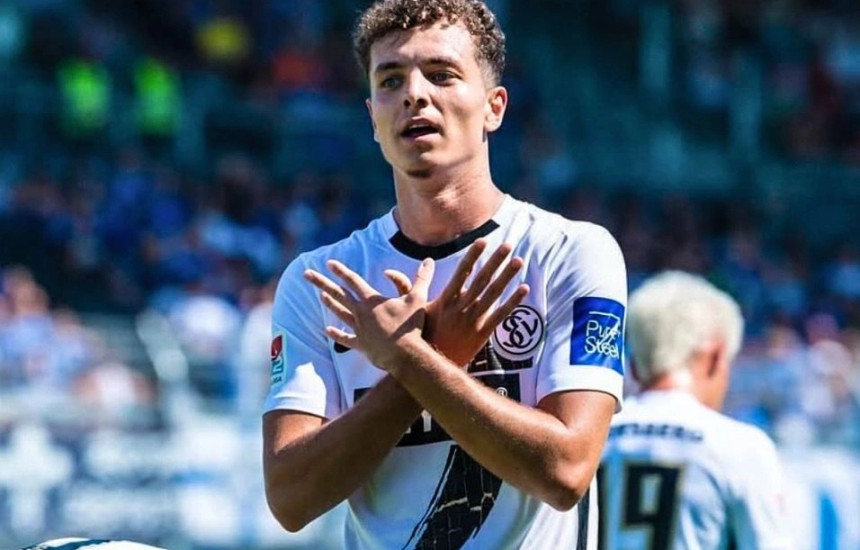 Fisnik Asllani