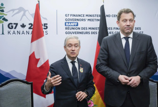 G7