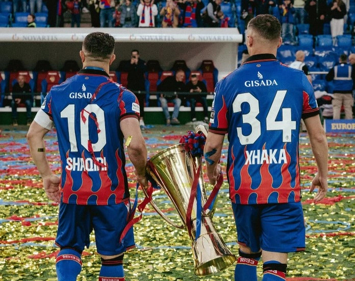 Xherdan Shaqiri dhe Xhaka