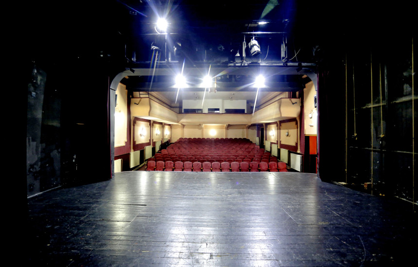 Asociacioni i Teatrove: Censura, kërcënim për institucionet kulturore