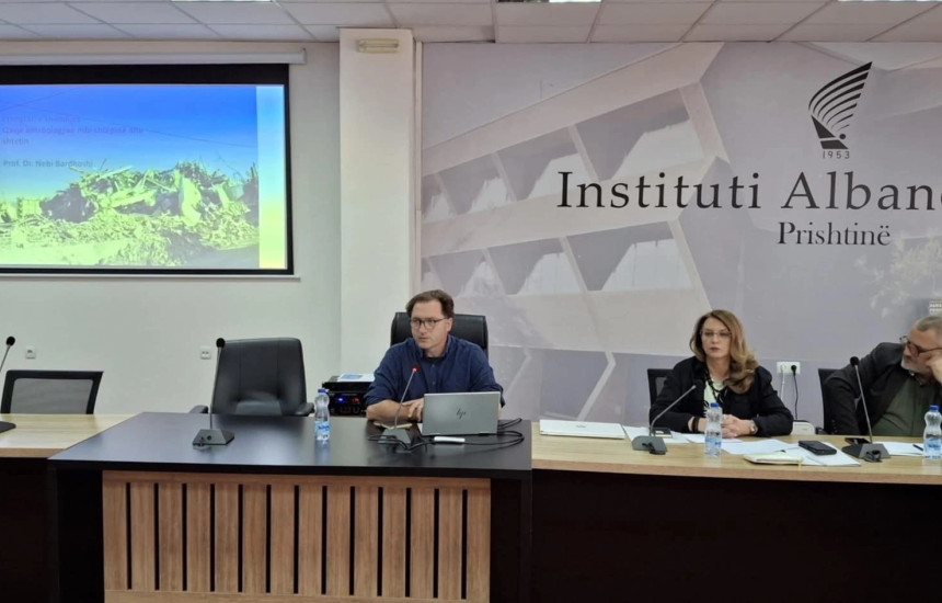 E enjtja ka qenë e rezervuar për Sesionin e Etnologjisë dhe në dy seanca rreth 15 studiues kanë sjellë këndvështrimet e tyre të ndryshme por që i janë përgjigjur temës së përbashkët “Kultura shqiptare dhe etnologjia urbane”