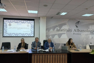 kështu kompleksitetin dhe dinamikën e gjuhës shqipe sot