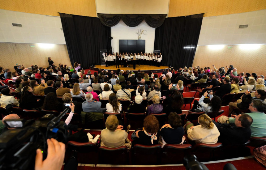 Përtej një koncerti në nderim të Mark Kaçinarit, ng