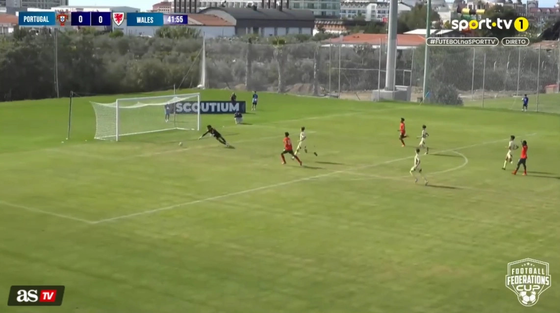 Cristiano Junior shënon golin e parë për Portugalinë U16