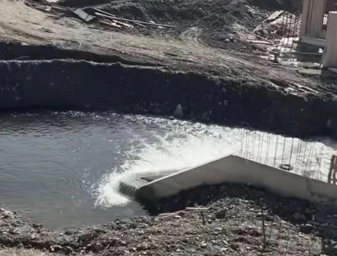 Mujka: Nuk është dora e njeriut shkaktare për vërshimin në vendpunishten tek ura mbi Ibër