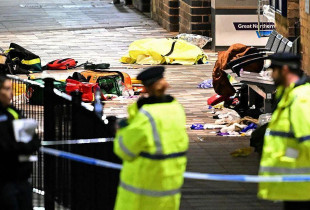 Nëntë persona në rrezik jete pas sulmit me thikë në trenin Doncaster–Londër