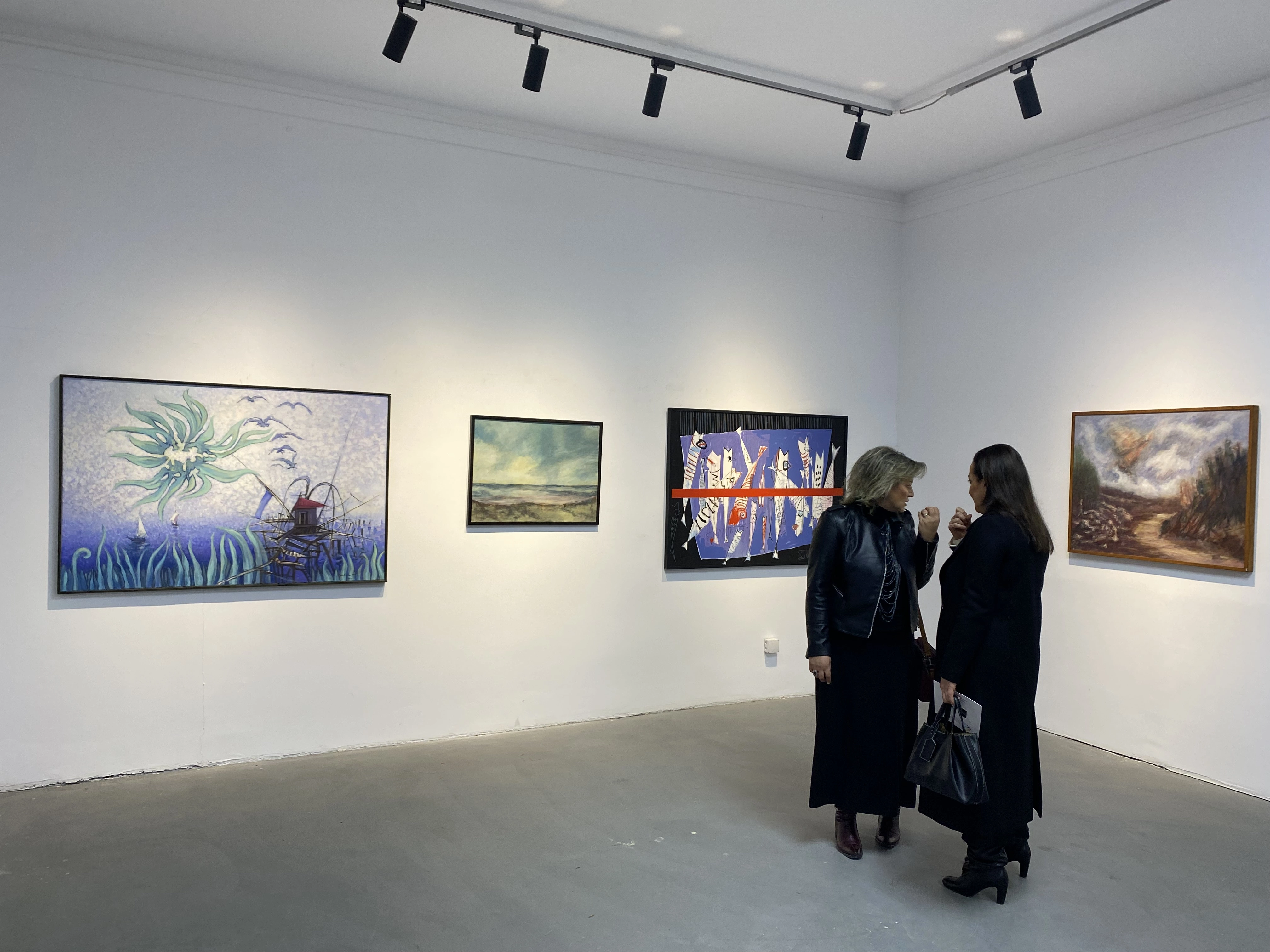 Ulqini zhvendoset në Prishtinë me frymën e ngjyrave bregdetare