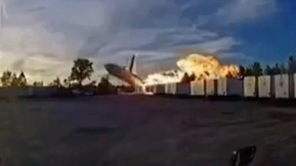 Rrëzohet një aeroplan mallrash në Kentucky  shpallet gjendje e jashtëzakonshme