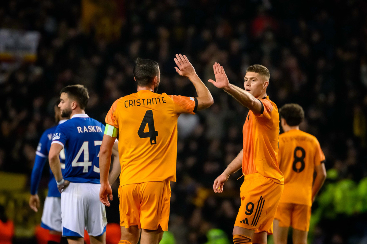 Roma fiton me dy gola të pjesës së parë