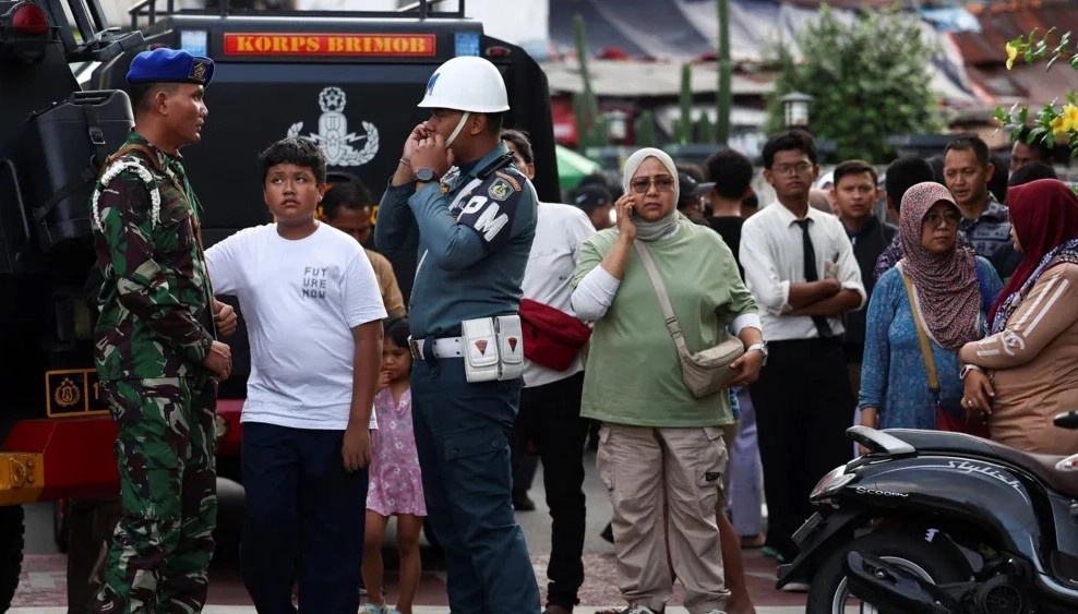 54 persona të plagosur nga shpërthimi në një xhami në Xhakartë