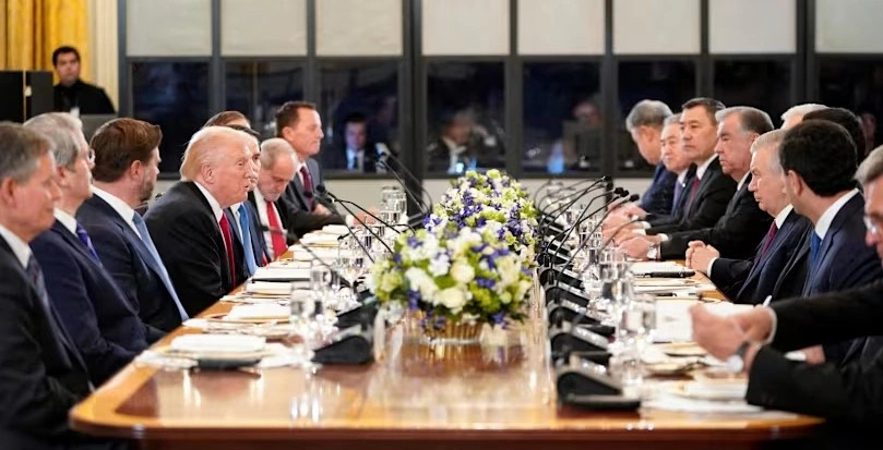 Trump dhe liderët e Azisë Qendrore arrijnë marrëveshje për mineralet e rralla