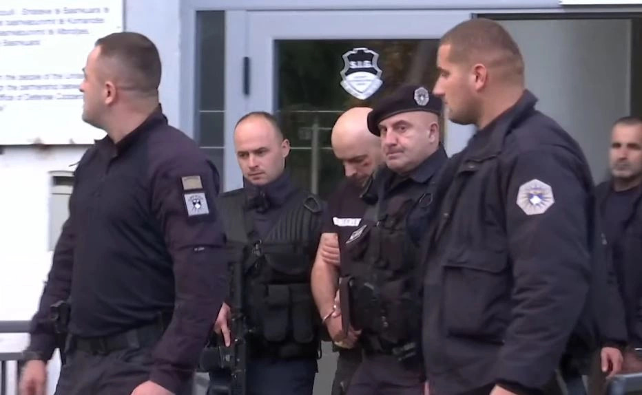 nga-qkuk-ja-dergohet-ne-qeli-i-dyshuari-per-vrasjen-e-dy-vellezerve-ne-malisheve